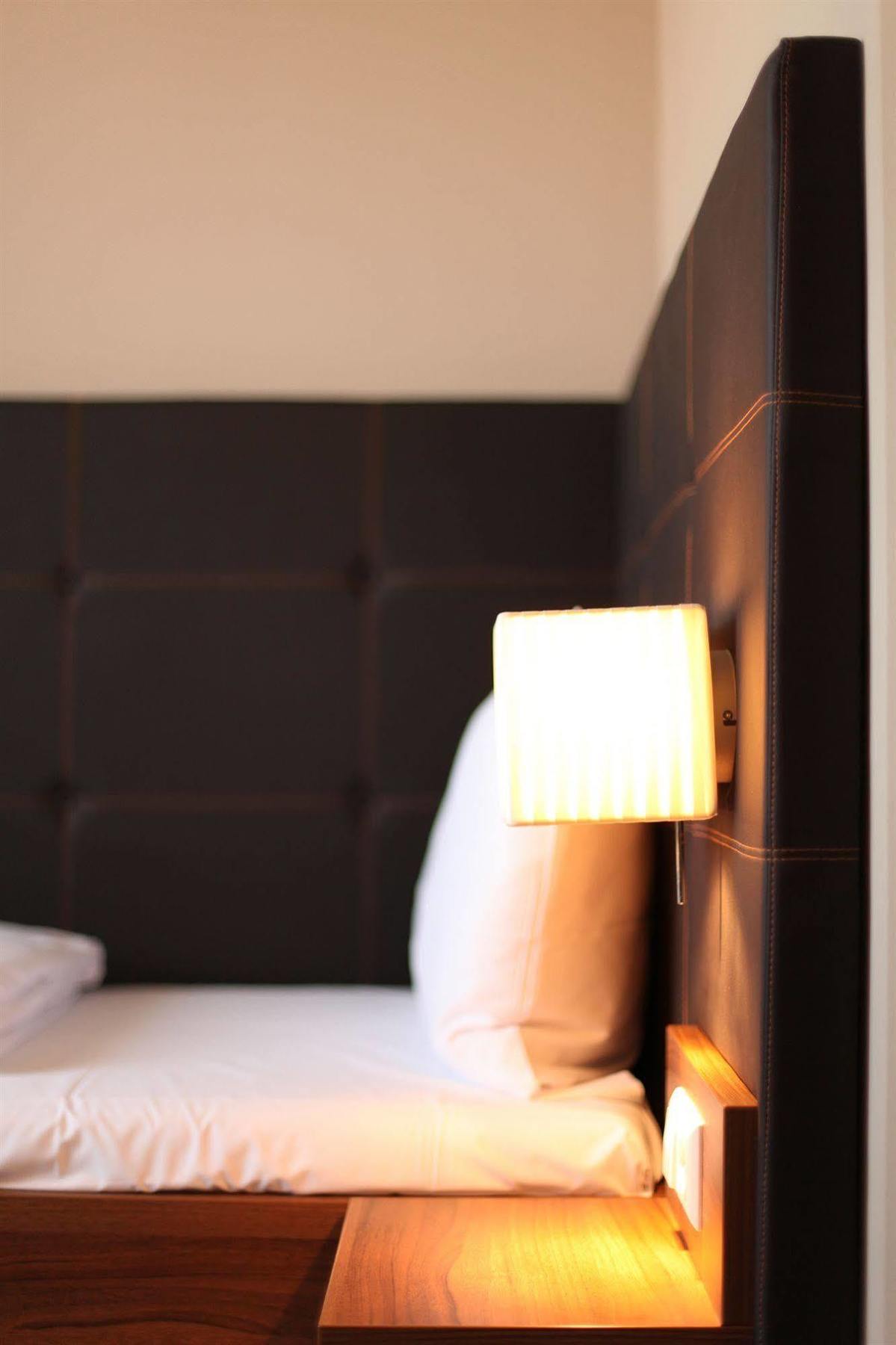 Riku Hotel Neu-Ulm Dış mekan fotoğraf