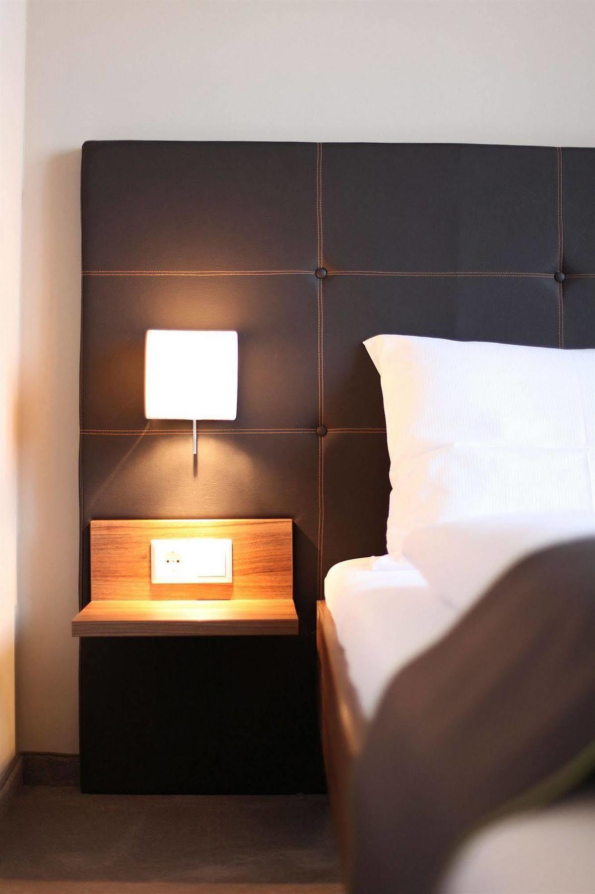 Riku Hotel Neu-Ulm Dış mekan fotoğraf